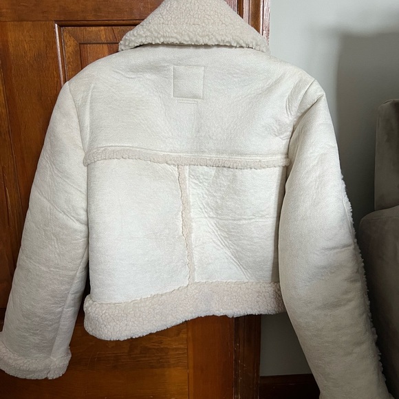Abercrombie Vegan Suede Sherpa cropped jacket - Picture 5 of 6